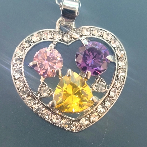 Necklace - Picture 1 of 13